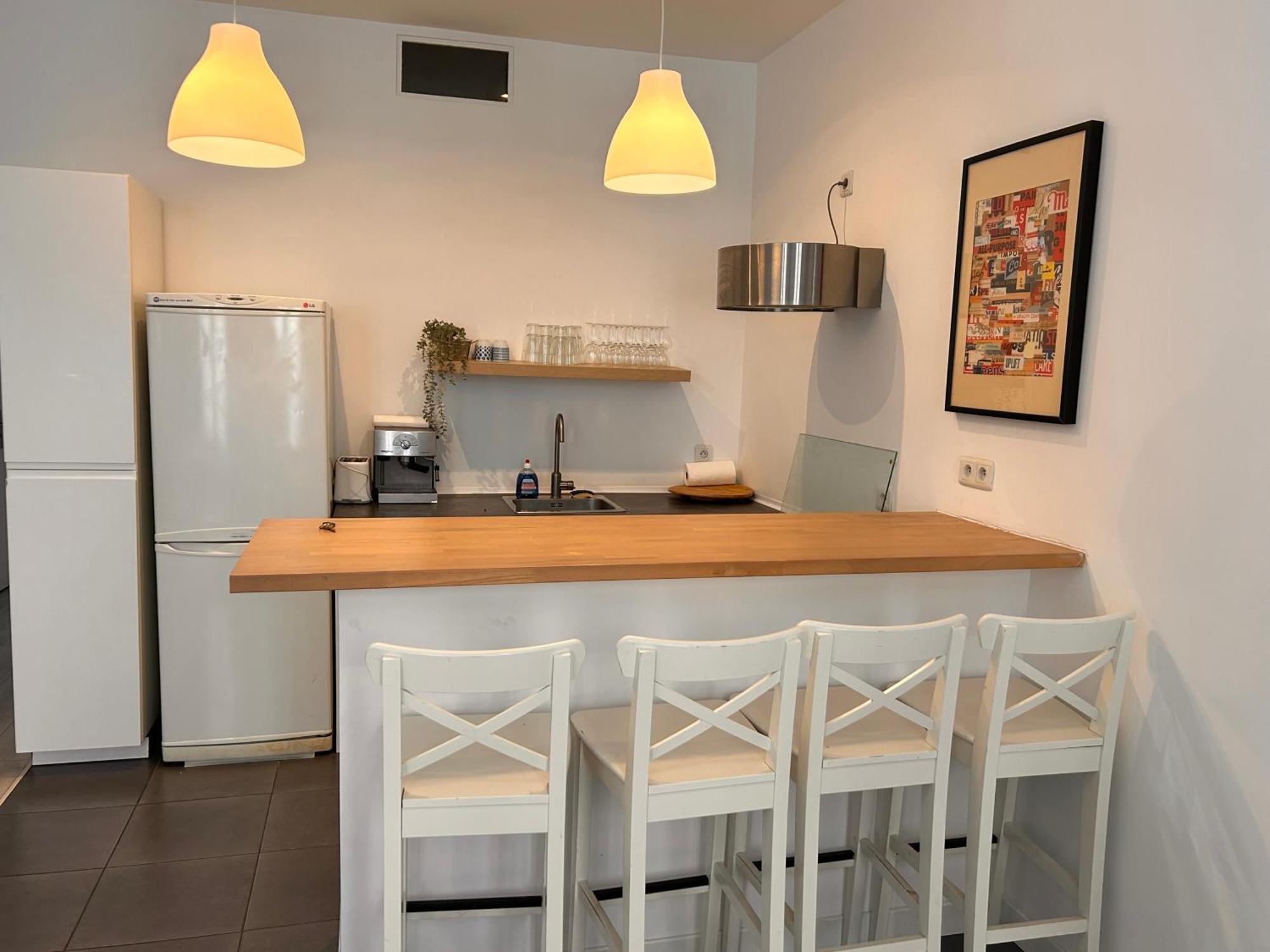 6 Personnes Place De La Joliette Appartamento